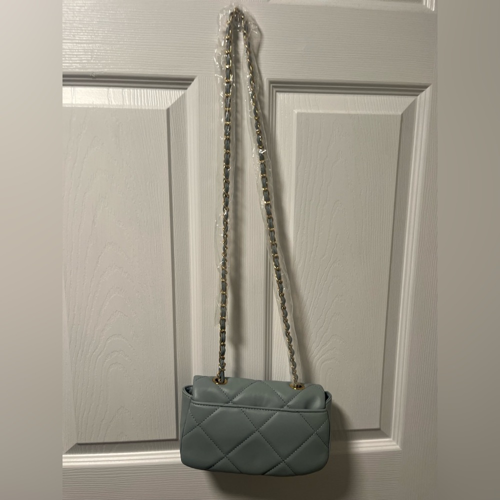 New Dusty Blue Rectangular Quilted Chain Strap Clasp Bag - Picture 8 of 8